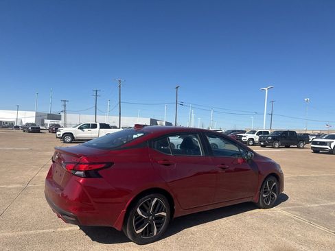 Used 2025 Nissan Versa SR w/ Trunk Package image 24