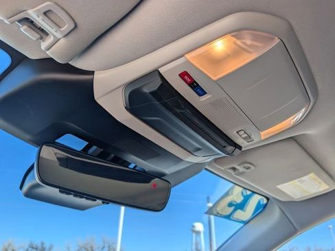 Used 2023 Subaru Ascent Premium w/ Convenience Package image 33