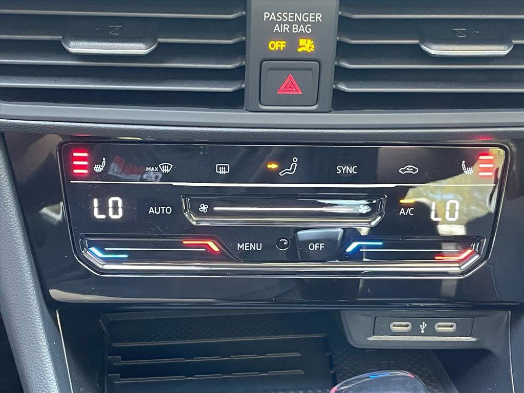 New 2026 Volkswagen Jetta SE FWD image 14