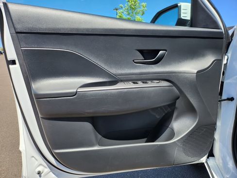 Certified 2025 Hyundai Kona SE FWD image 32