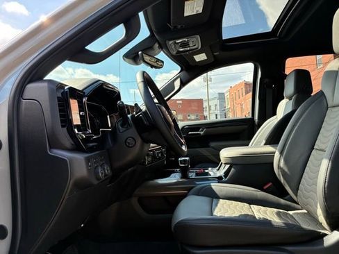 New 2026 Chevrolet Silverado 1500 ZR2 AWD/4WD image 16