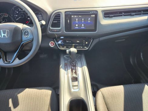 Used 2018 Honda HR-V EX image 14
