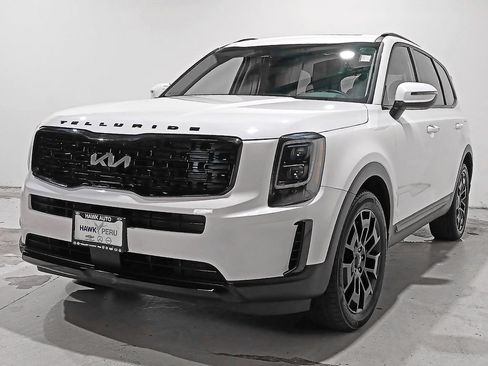 Used 2022 Kia Telluride EX w/ EX Premium Package AWD/4WD image 3
