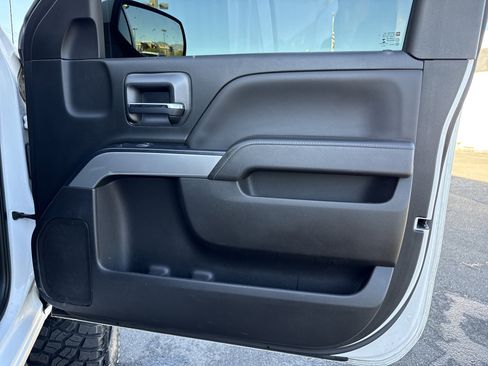 Used 2017 Chevrolet Silverado 1500 LT w/ LT Convenience Package image 42