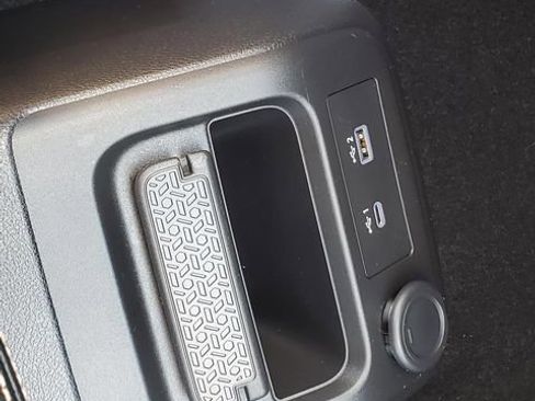 Certified 2024 Nissan Ariya AWD image 26