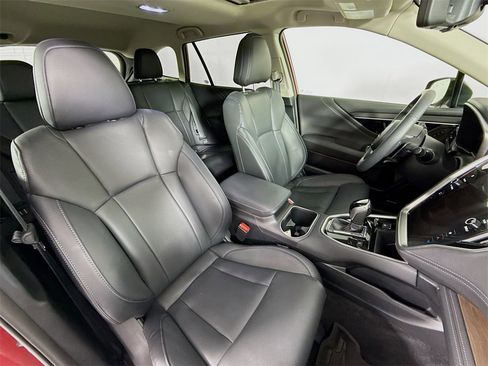 Used 2025 Subaru Outback Touring XT image 29