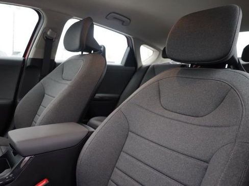 Certified 2025 Kia K4 EX image 19