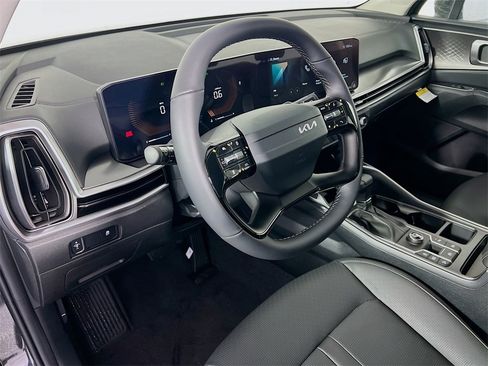 New 2026 Kia Sorento S image 9