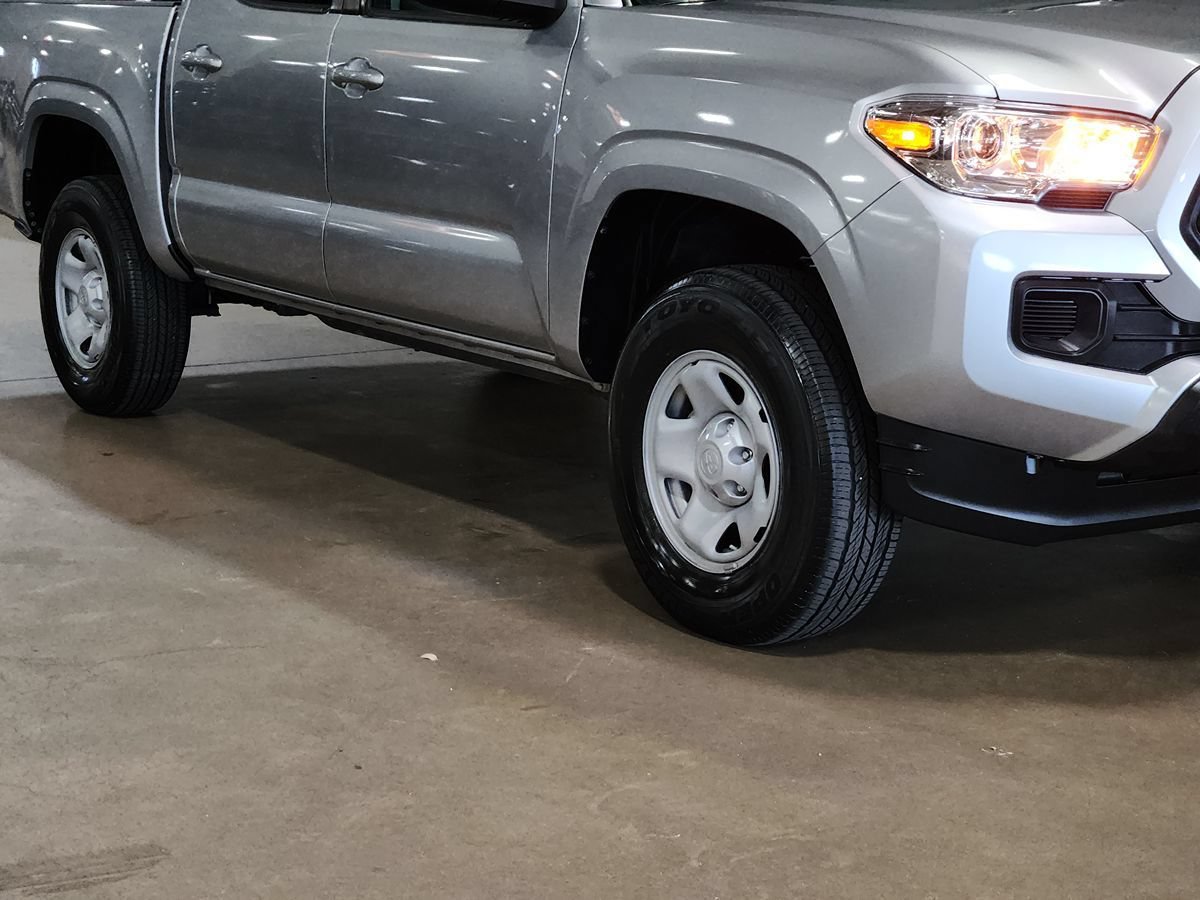 Used 2022 Toyota Tacoma SR w/ SR Convenience Package RWD image 16