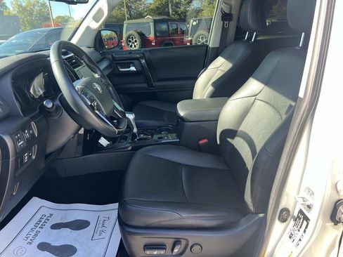 Used 2023 Toyota 4Runner TRD Off-Road Premium image 9