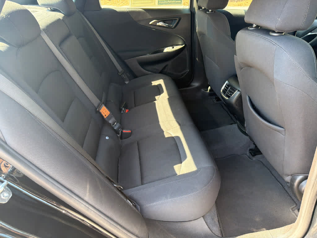 Used 2023 Chevrolet Malibu LT FWD image 16