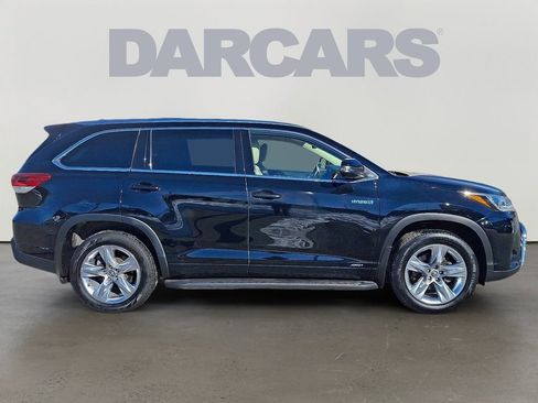 Used 2018 Toyota Highlander Limited image 7