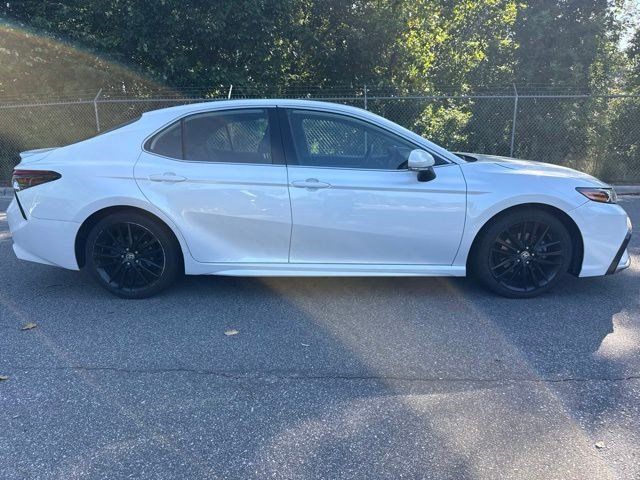 Used 2021 Toyota Camry XSE FWD image 12