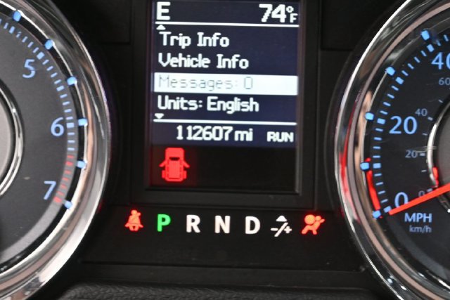 Used 2016 Chrysler Town & Country Touring w/ Driver Convenience Group FWD image 31