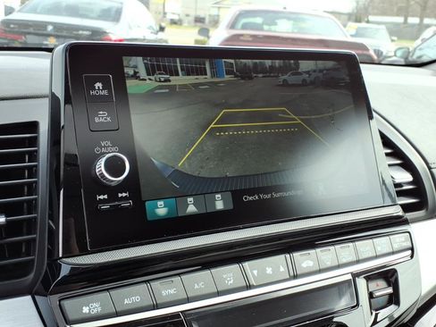 New 2026 Honda Odyssey Touring image 18