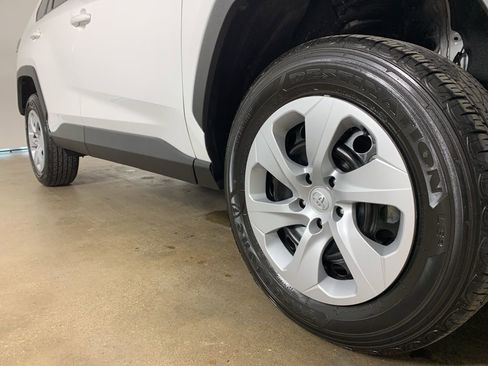 Used 2024 Toyota RAV4 LE image 6