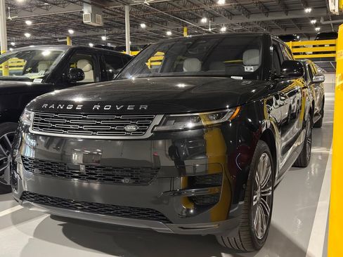 Used 2023 Land Rover Range Rover Sport SE AWD/4WD image 1