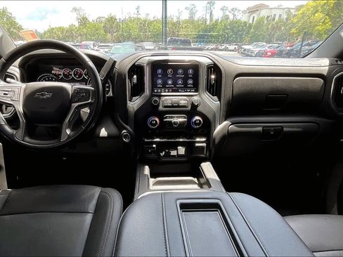 Used 2021 Chevrolet Silverado 1500 LT Trail Boss w/ LT Trail Boss Premium Package AWD/4WD image 13