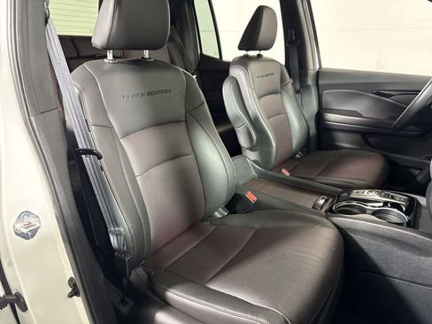 Used 2023 Honda Ridgeline Black Edition image 13