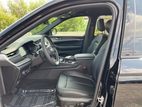 New 2025 Jeep Grand Cherokee L Limited w/ Black Appearance Package image 28