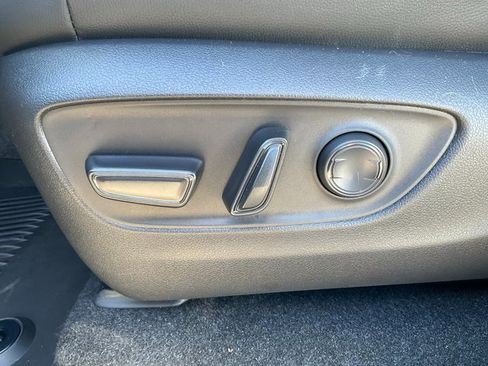 Used 2024 Toyota Land Cruiser image 6