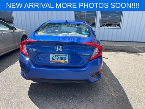 Used 2016 Honda Civic Touring image 7