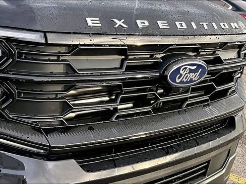 New 2025 Ford Expedition Max Active image 35
