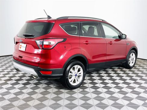 Used 2018 Ford Escape SEL image 9