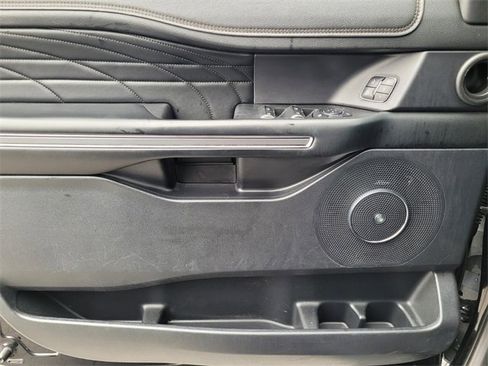 Used 2019 Ford Expedition Max Platinum image 35