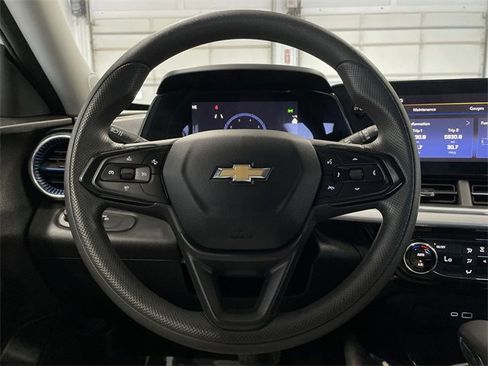 Certified 2024 Chevrolet Trax LT image 27