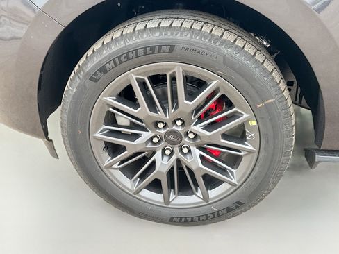 New 2025 Ford Expedition Max Platinum w/ Stealth Performance Package image 41