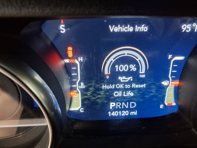 Used 2019 Jeep Wrangler Unlimited Sahara AWD/4WD image 11