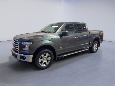 Used 2017 Ford F150 XLT w/ Equipment Group 302A Luxury image 3