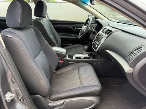 Used 2016 Nissan Altima 2.5 S w/ Power Driver Seat Package FWD image 18