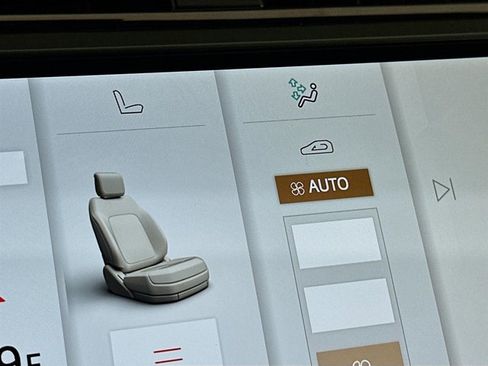 Used 2026 Land Rover Range Rover Evoque S image 23