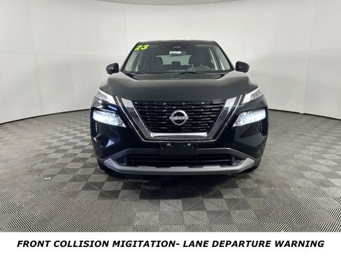 Certified 2023 Nissan Rogue SV image 2