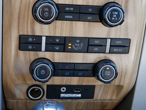 Used 2011 Ford F150 Lariat w/ Lariat Plus Pkg image 23