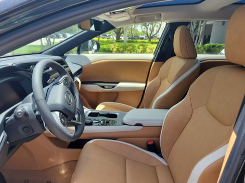 Used 2026 Lexus RZ 350e 2WD w/ Convenience Package image 23