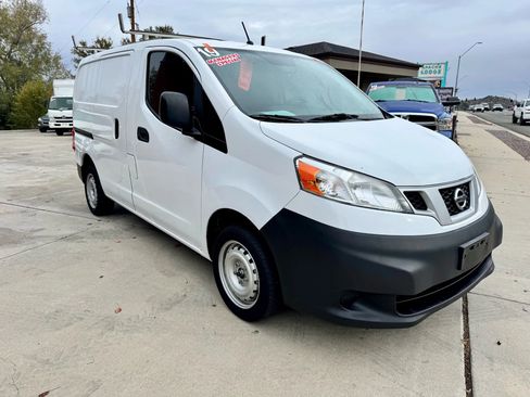 Used 2019 Nissan NV200 S image 3