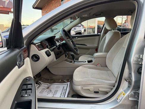 Used 2009 Chevrolet Impala LT image 13