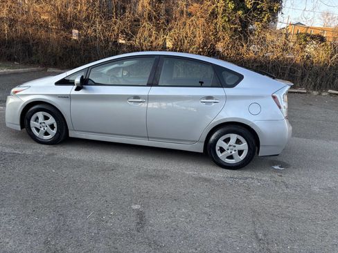 Used 2010 Toyota Prius Two FWD image 9