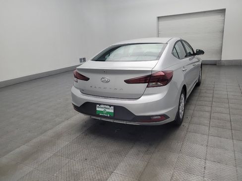 Used 2019 Hyundai Elantra SE w/ Cargo Package FWD image 9