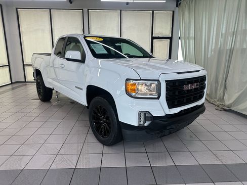 Used 2022 GMC Canyon Elevation RWD image 2