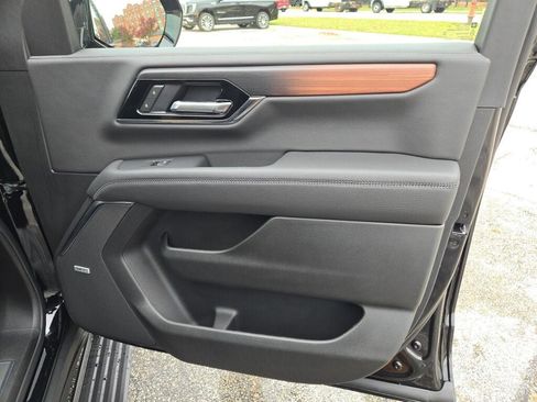 New 2026 GMC Yukon XL Denali w/ Sun & Power Step Package image 6