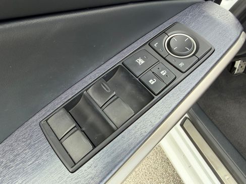 Used 2020 Lexus IS 300 F Sport w/ Blackline Edition RWD image 13