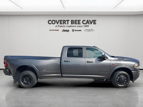 Used 2022 RAM 3500 Laramie w/ Night Edition image 11