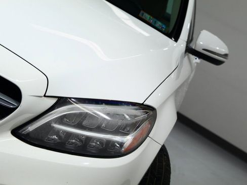 Used 2019 Mercedes-Benz C 300 4MATIC Sedan image 7