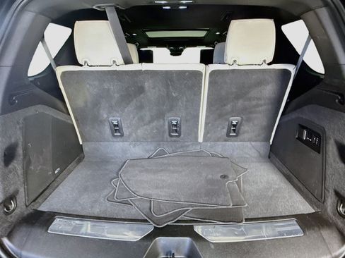 Used 2022 Cadillac Escalade Sport w/ Touring Package RWD image 30