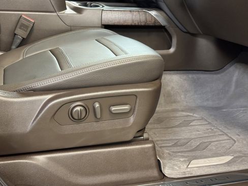 Used 2022 GMC Sierra 2500 Denali w/ Denali Ultimate Package image 28