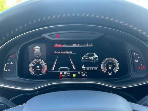 Used 2019 Audi Q8 Premium Plus AWD/4WD image 20